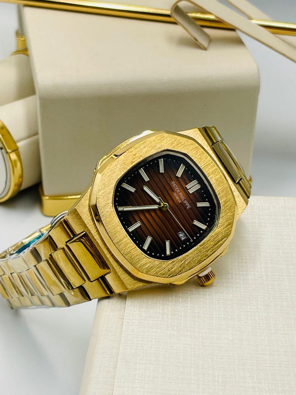 PATEK PHILIPPE NAUTILUS
